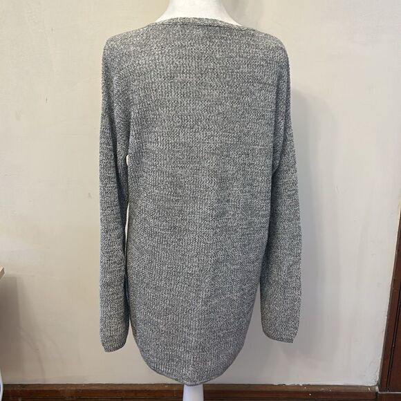 A.N.A black white V neckline long sleeve cotton sweater Size L EUC - Picture 4 of 8